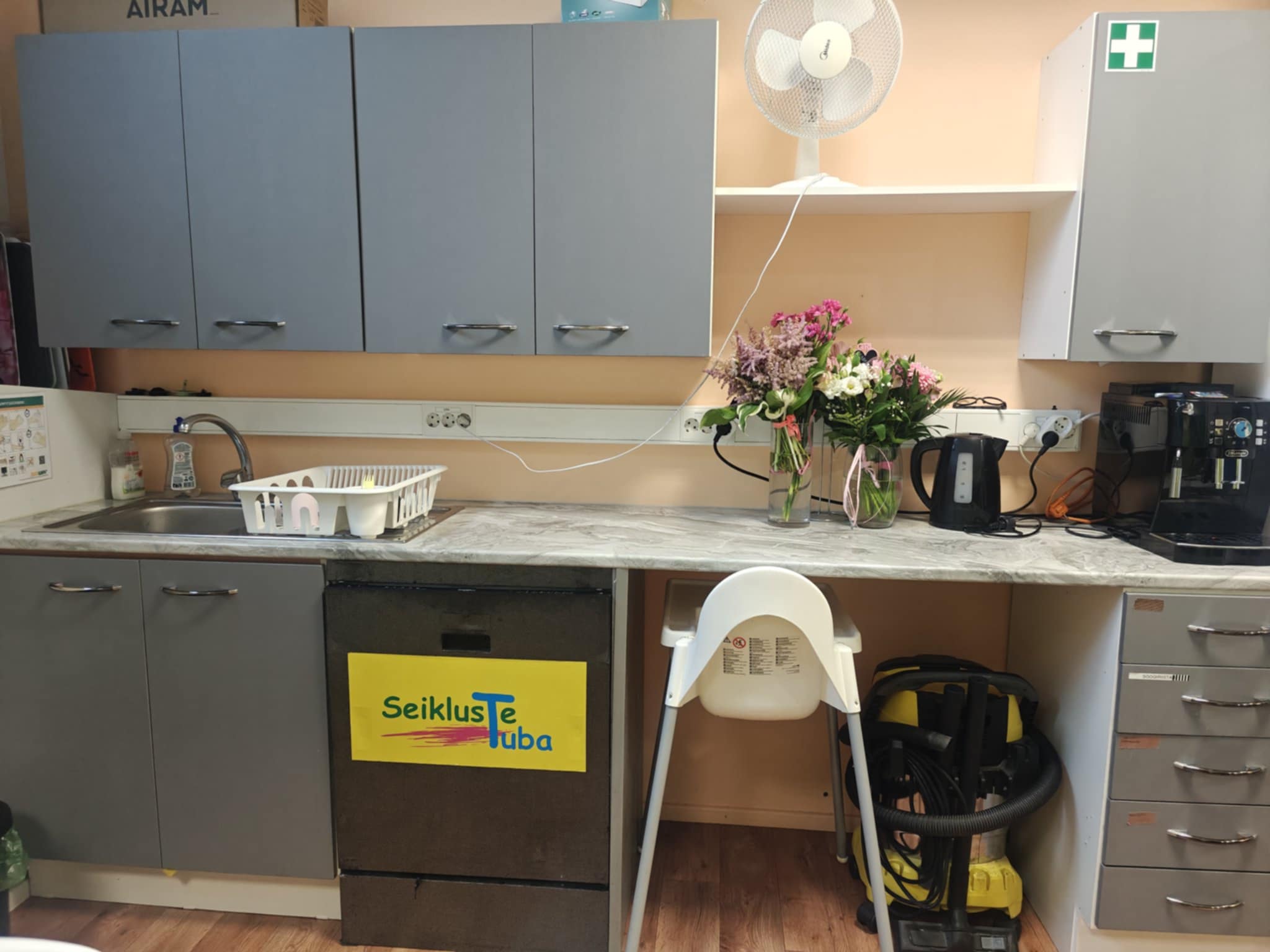 c43389ec-e7cc-4df8-9cca-fbea107ad437 (1)